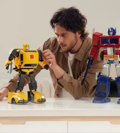 💥🤖Answer Optimus' call Flagship Bumblebee Auto-Converting Robot🚗